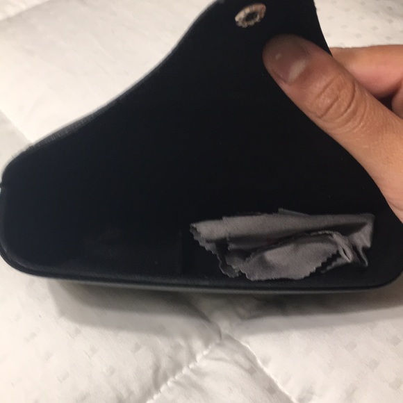 Ray-Ban Aviator Sunglasses - Picture 6 of 6